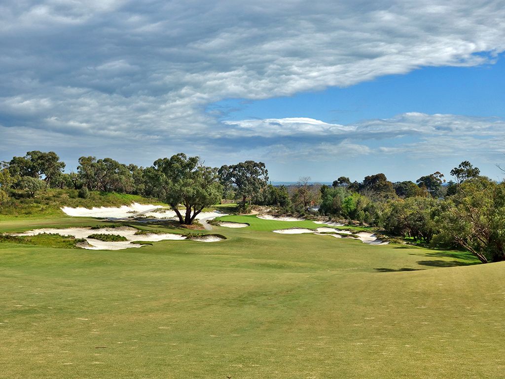 Peninsula Kingswood Country Golf Club